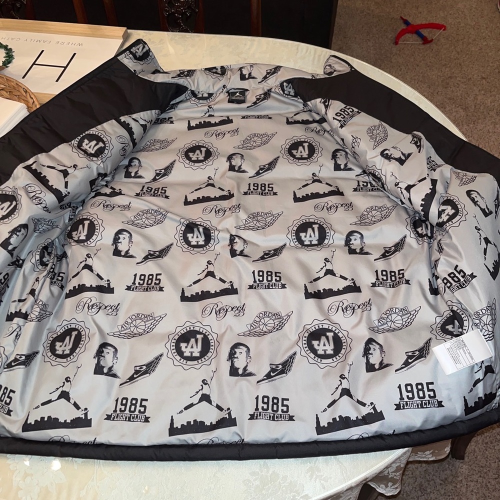 jordan vest 1985 flight club brand new no tags.